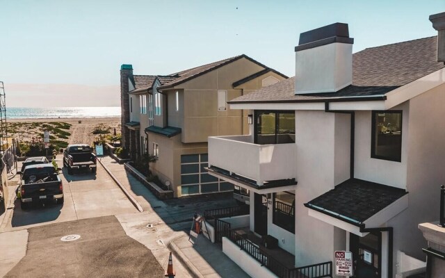 O'Neill Buyout by AvantStay | Sleeps 18! Modern Beach Getaway | Newly Renovated!