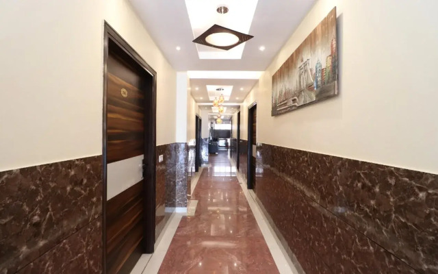Hotel V2v by OYO Rooms
