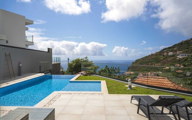House With Pool and sea View, Pearl of Calheta