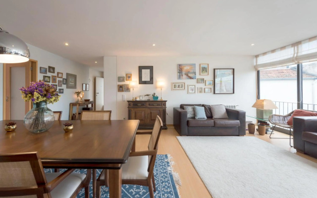 Between River and Sea Porto Apartment