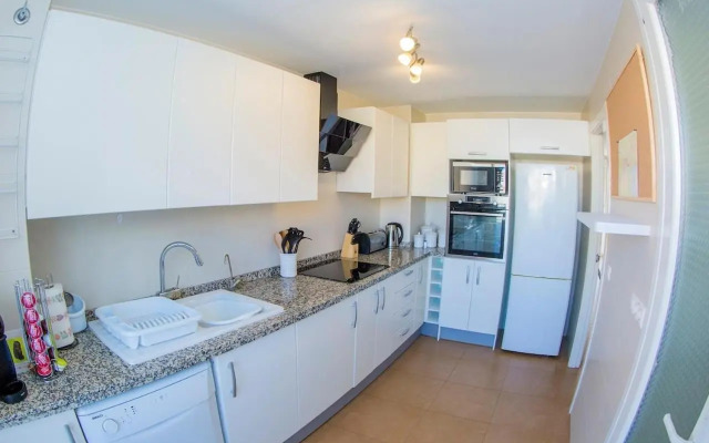 Immaculate 2-bed Apartment in Pego