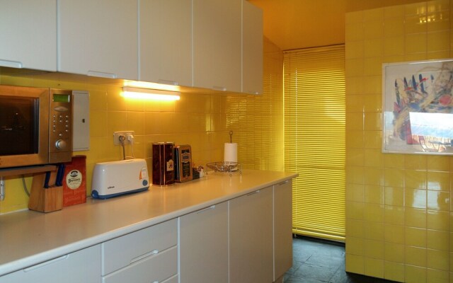 ALTIDO Attractive 1BR Apt w/terrace &river view, nearby Santa Apolonia train station