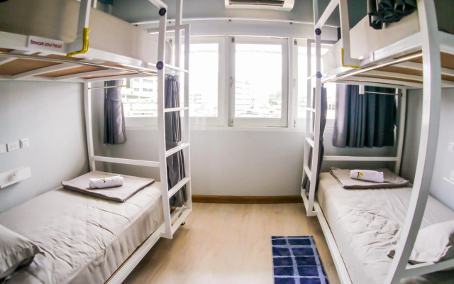 The Moon Hostel Hua Hin