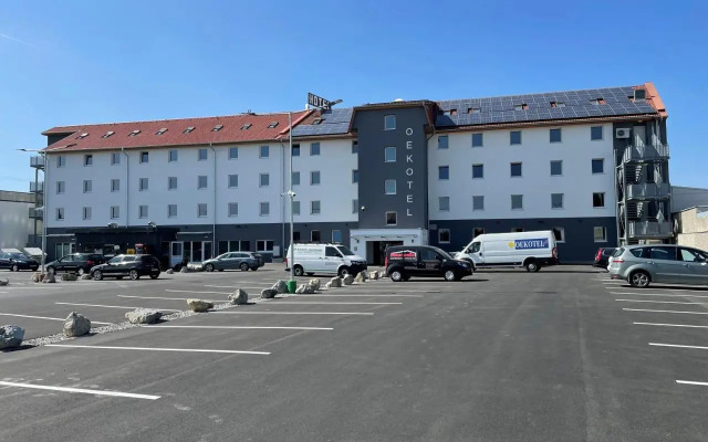 OEKOTEL Föhrenhain