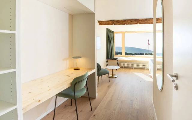 Hôtel-Restaurant de la Vue-des-Alpes – Guest Rooms – Val-de-Ruz