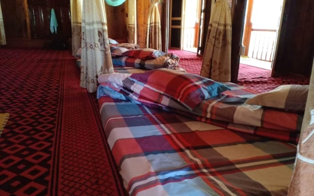 Yen Nhu Guesthouse - Hostel – Guest Rooms – Bac Ha