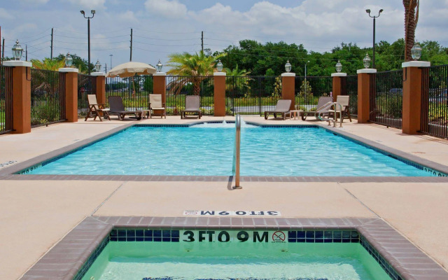 Extended Stay America Suites Houston IAH Airport