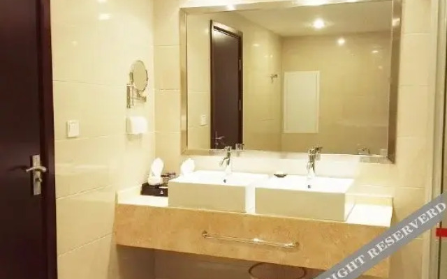 Yalante Hotel