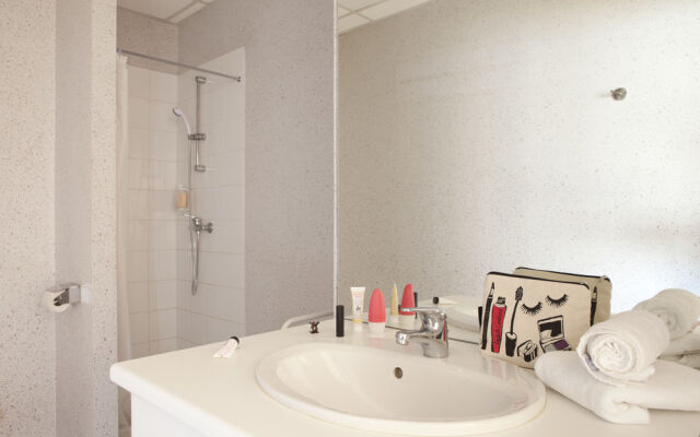 Urban Lodge (by Popinns)