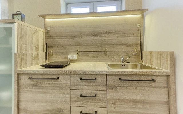 Modern Luxury 2-bedroom apt With Balcony & Patio