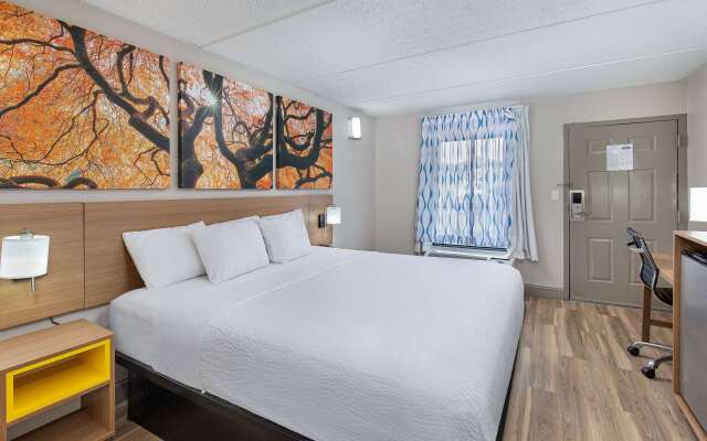 Days Inn by Wyndham Knoxville North