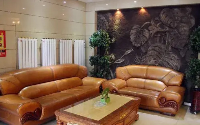 Jinqiao Hotel (Urumqi Miquan Store)