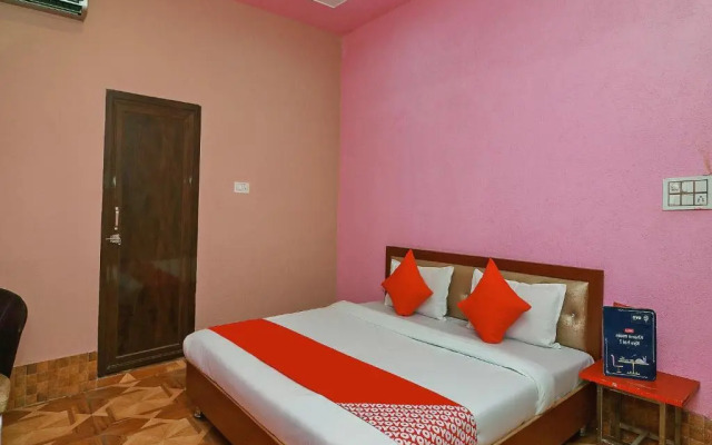 Raj Mahal By OYO Rooms