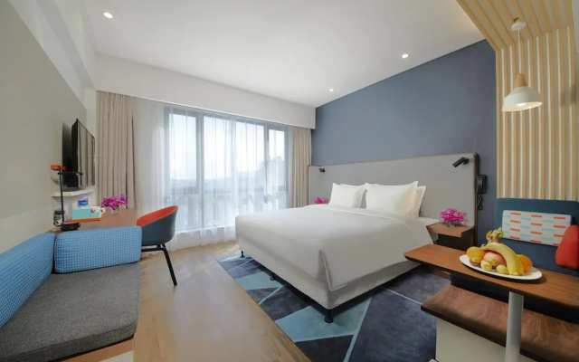 Holiday Inn Express Qingdao Chengyang Central