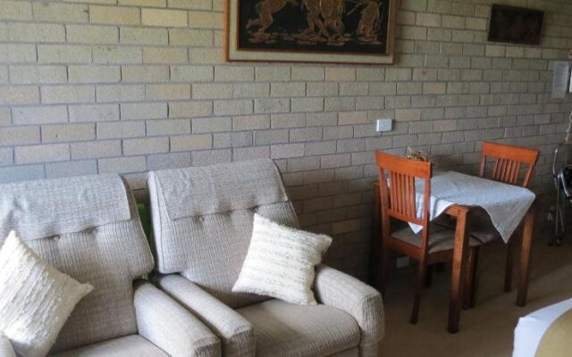 Beachview Motel - Adults Only