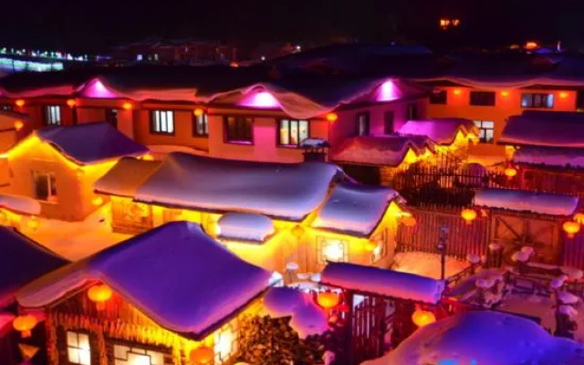 Wuchang Xuegu Jinxiu Inn