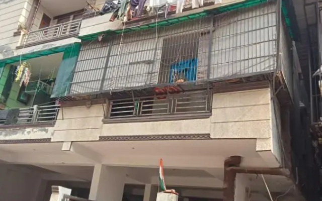 Oyo Home 702944 B-23 Vrindavan Society