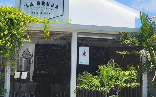 Coral Village Deluxe 1B Condo-Oasis Tropical