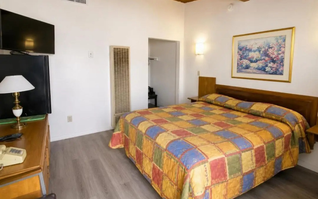 Santa Fe Motel Tehachapi by Hotel O