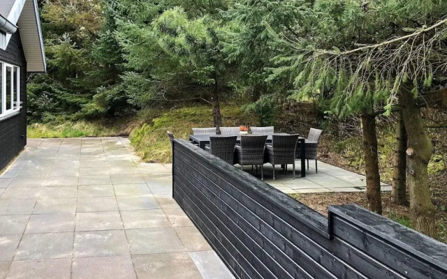 6 Person Holiday Home in Blavand