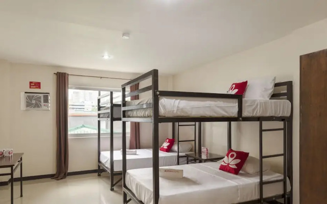 City Smiles Apartelle by OYO Rooms
