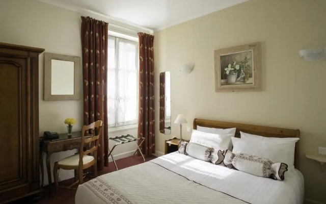 Logis Hôtel Le Plantagenêt