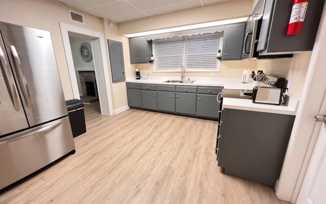 Comfortable Room Rentals Outlets & Kingsky Academy