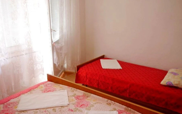 Cosy 1 bedroom apartment with sea view