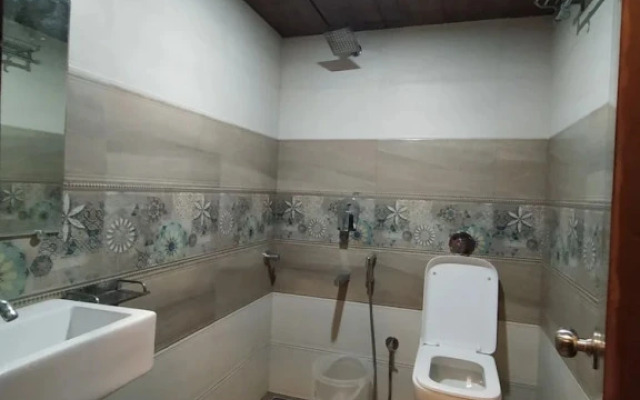 OYO 7154 Hotel Highland Residency