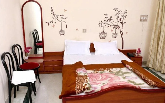 Hotel Maheshwari