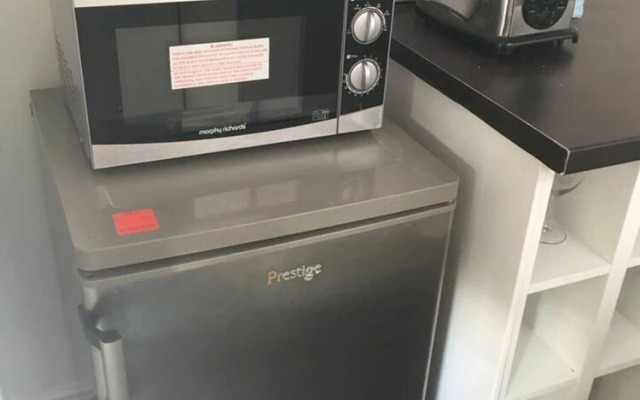 Cv21 3SG Whole 2-bed House in Rugby