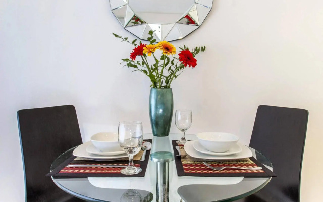 Club Living - Liverpool Street Apartments