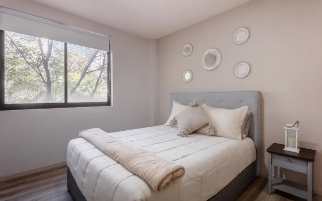 Urban Oasis in Roma - Wifi - Laundry - Sleeps 7