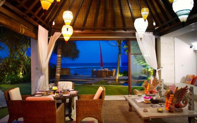 Aventus Luxury Beachfront Villa Gianyar