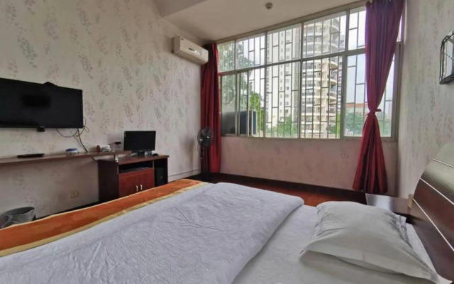 Anning Bingui Hotel