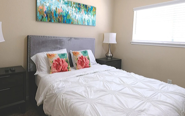 4Bdrm 3Bath 6Beds - JUST WOW Richmond