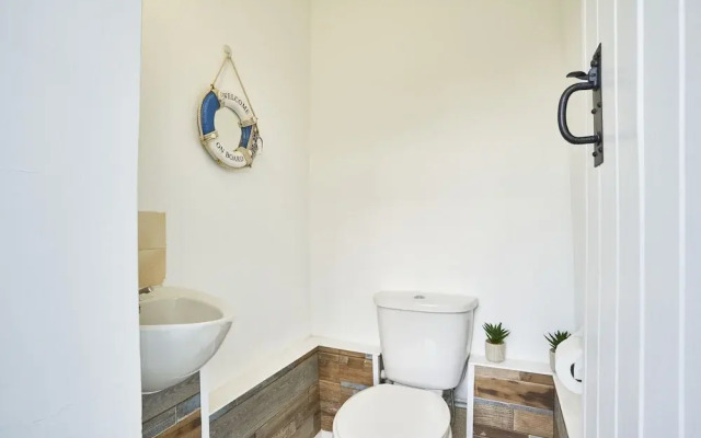 Host Stay Secret Garden