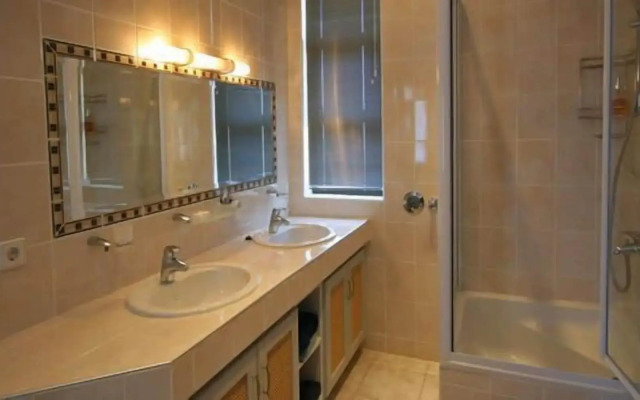 Chala Kigi Self Catering