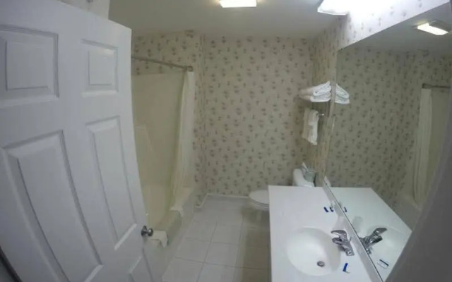 Ogunquit Hotel & Suites