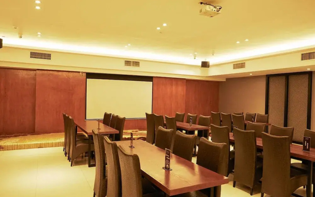Yucheng Hotel
