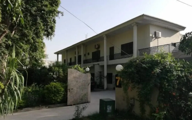 British Lodge