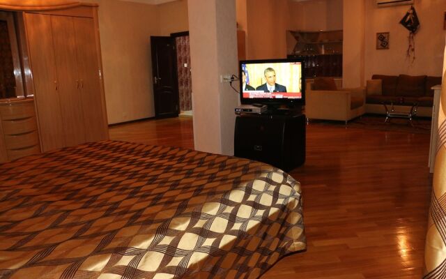 Nur-2 Hotel