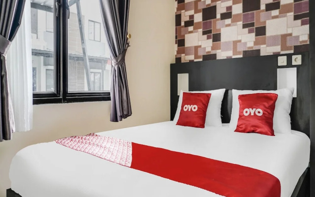 OYO 91646 fio colombus residence