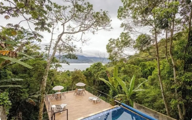 Yumi Chalés Ilhabela