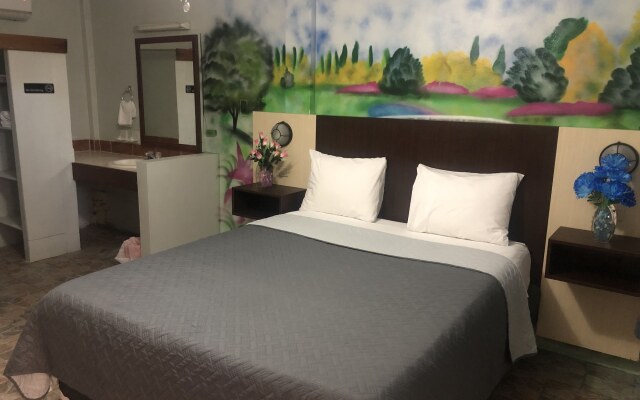 Best Time Inn Hotel - Car Rental