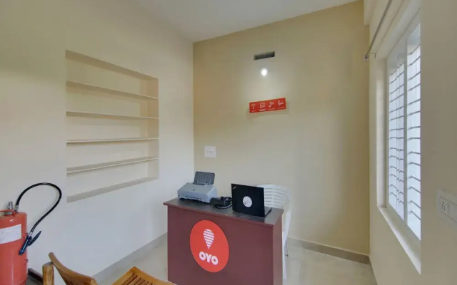 OYO 26718 The Mayura Residency