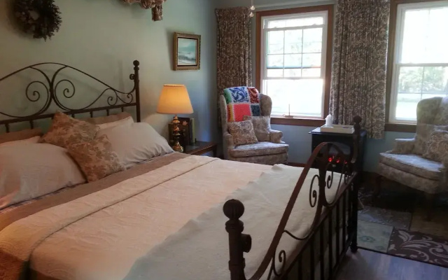 Shady Acres Bed and Breakfast