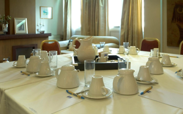 Cleopatra Hotel