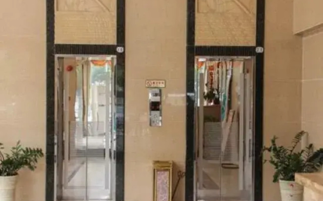 Yinwan  Hotel( South China country garden store)