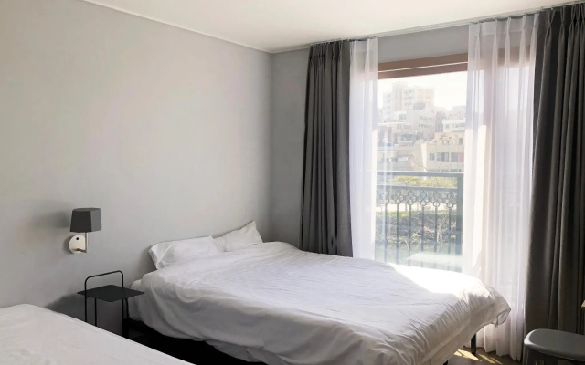 Bed Radio Dongmoon - Hostel